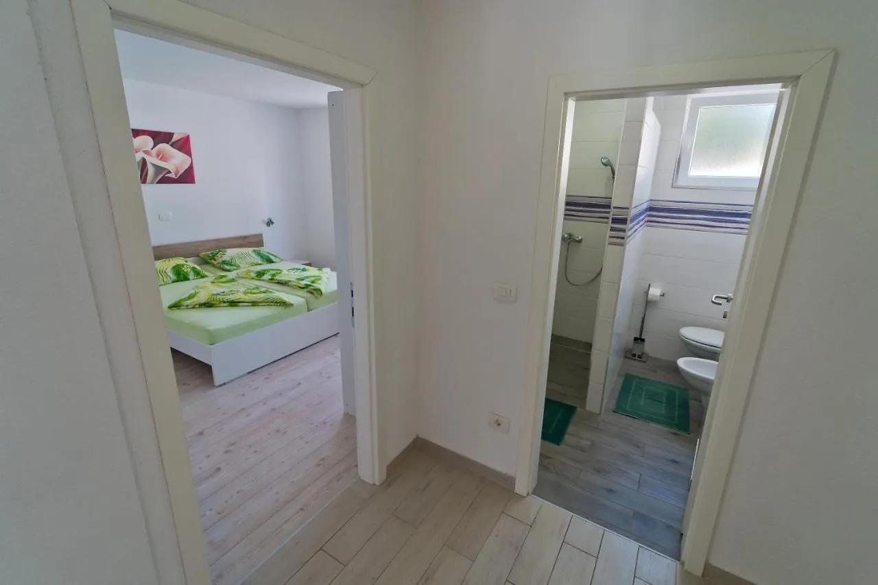 Villa Nal With Private Pool Near Pula